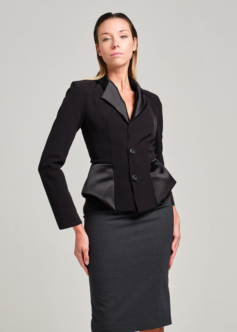 Giacca con Revers e fianchi strutturati in Satin | MƏIS Milano