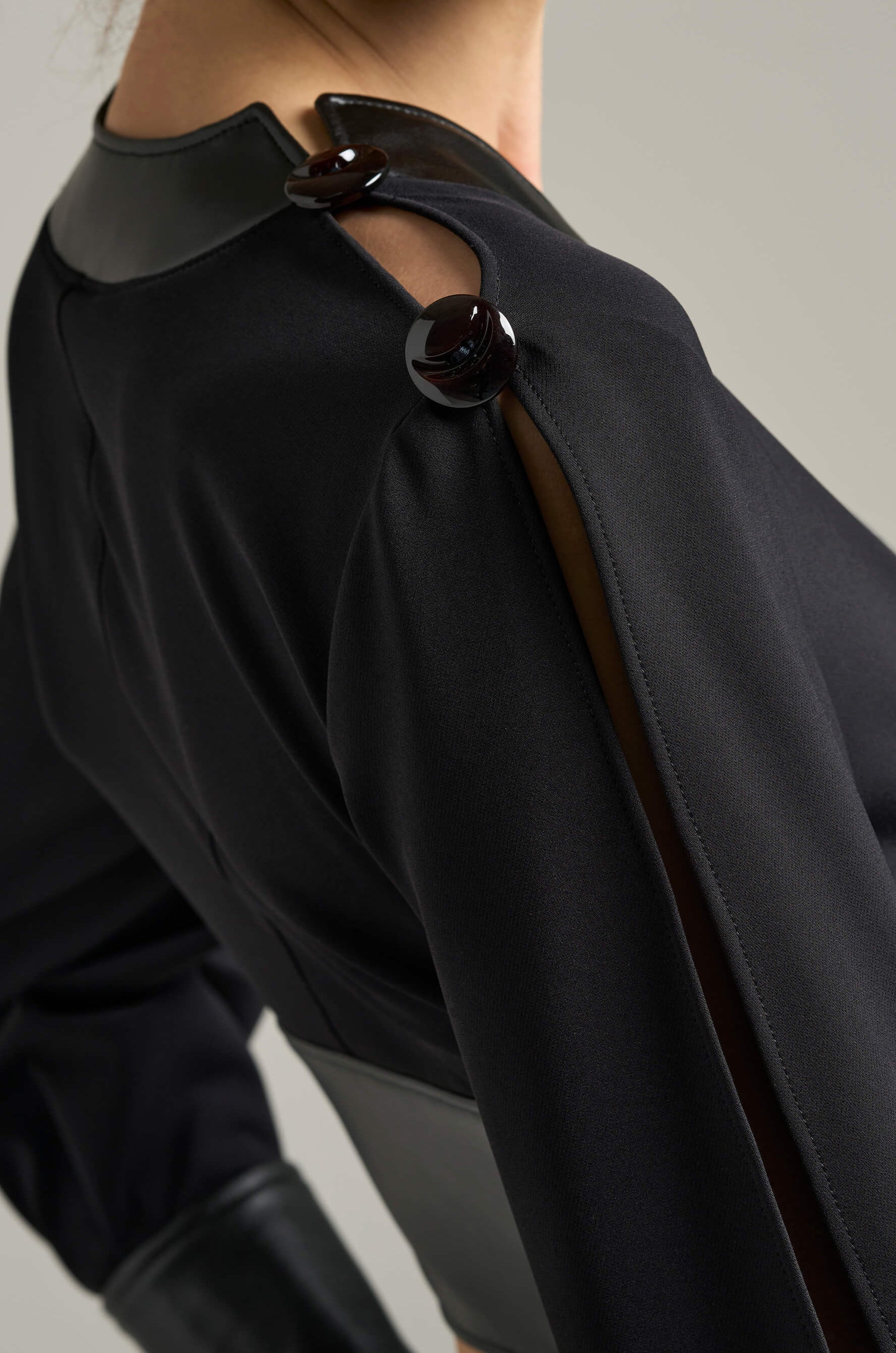 Camicia Kimono con Fascia in Pelle | Məis Milano