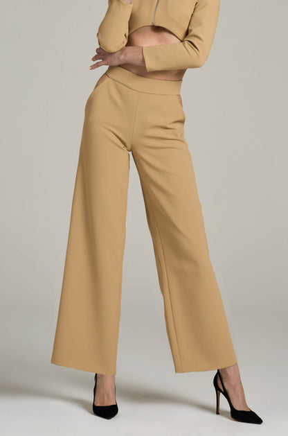 Pantalone con Cut Out a Gamba Dritta | Məis Milano