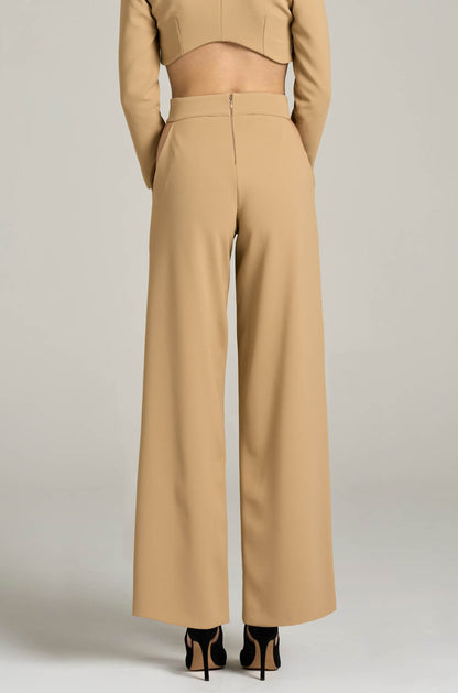 Pantalone con Cut Out a Gamba Dritta | Məis Milano