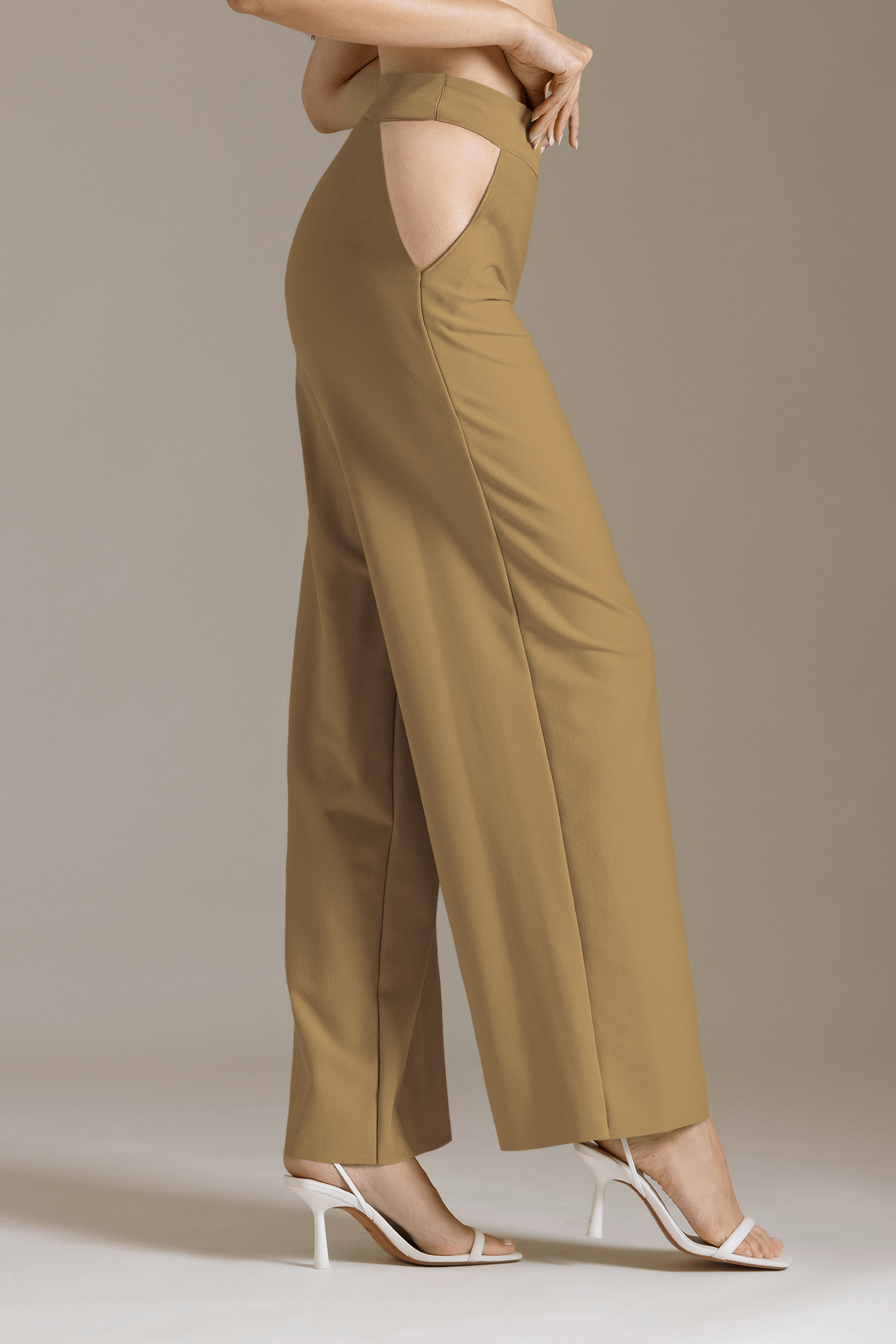Pantaloni Cut-Out a Gamba Dritta | Məis Milano