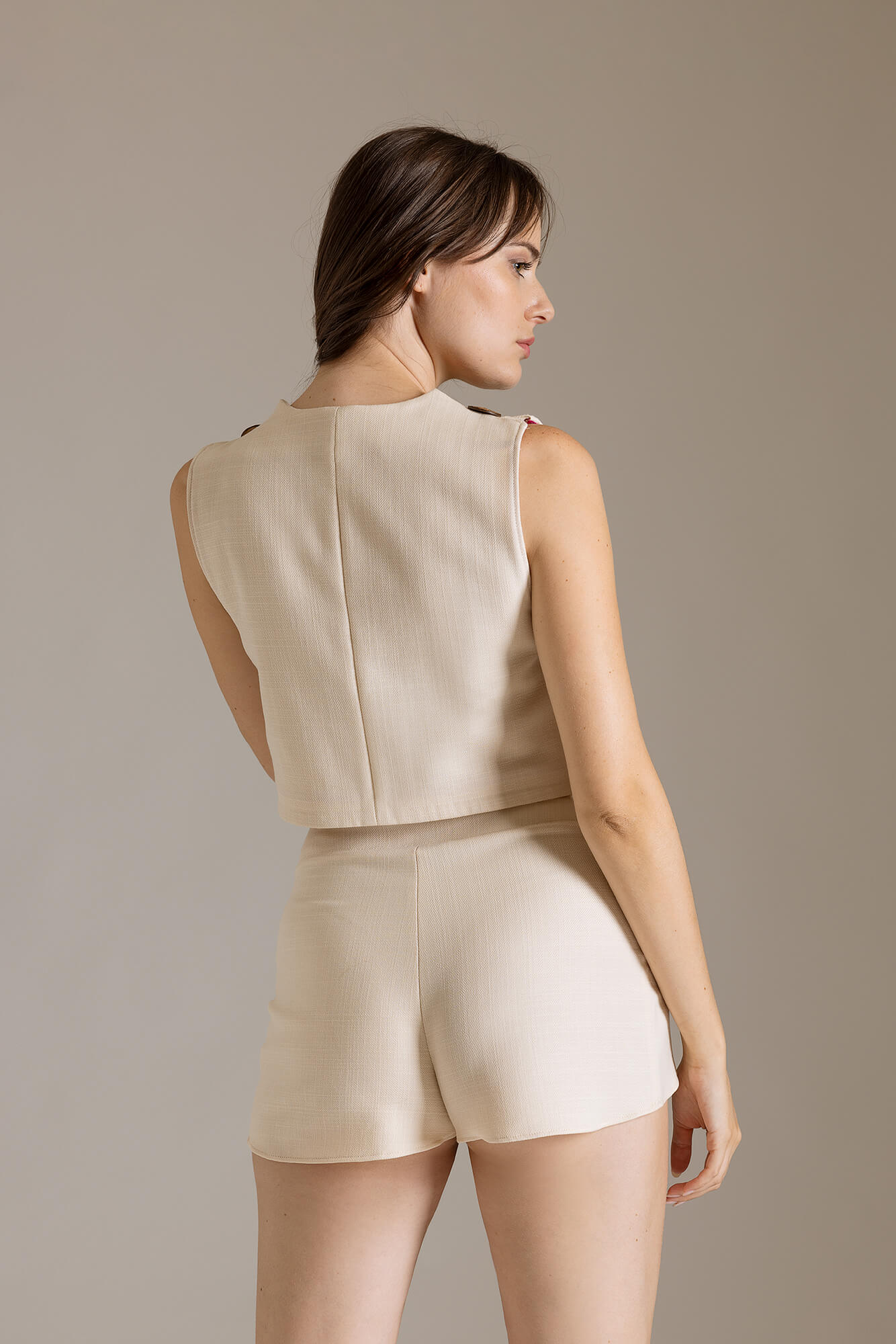 Shorts in Gabardine con Bottoni in Noce di Cocco | Məis Milano
