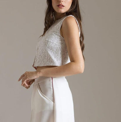 Top in Crêpe e Pizzo con Effetto Cut-Out e Ganci | Məis Milano